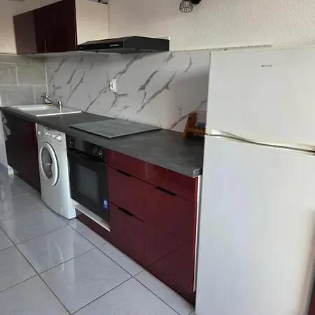 Apartment T2 Chez Jean Et Lili